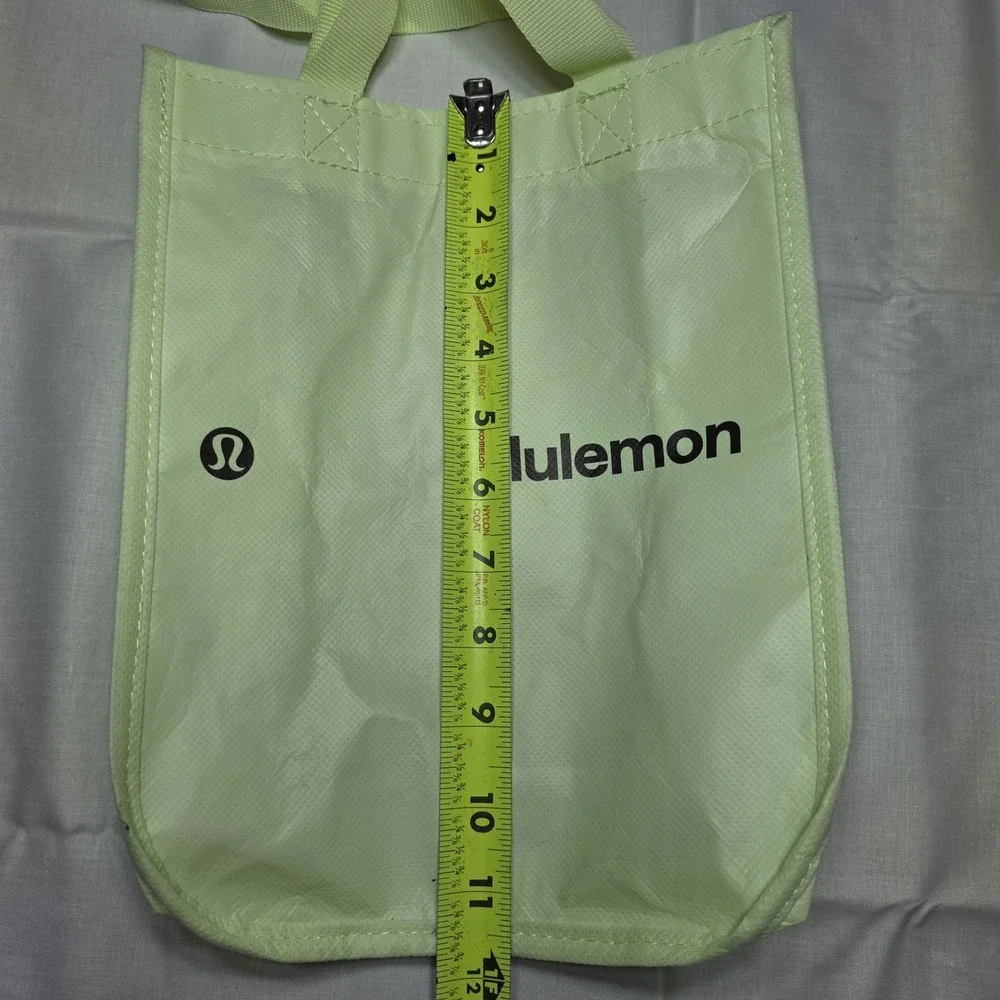 Lululemon Recycled Shopping Tote Reusable Bag ‎ lime green snap Small 12